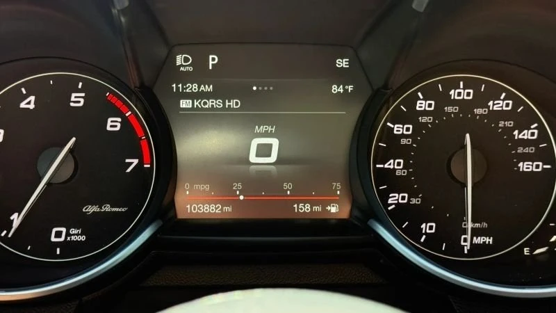 2018 Alfa Romeo Giulia - Image 15 of 20