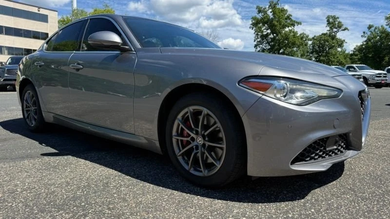 2018 Alfa Romeo Giulia - Image 8 of 20