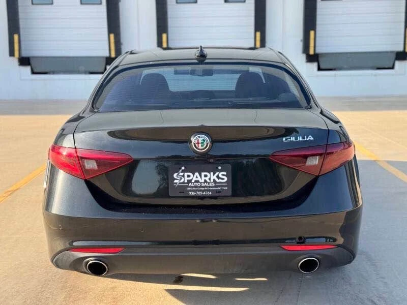 2018 Alfa Romeo Giulia - Image 7 of 17
