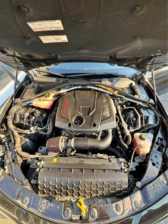 2018 Alfa Romeo Giulia - Image 13 of 20