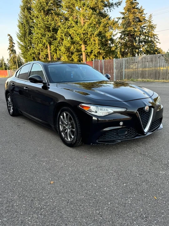 2018 Alfa Romeo Giulia - Image 3 of 20