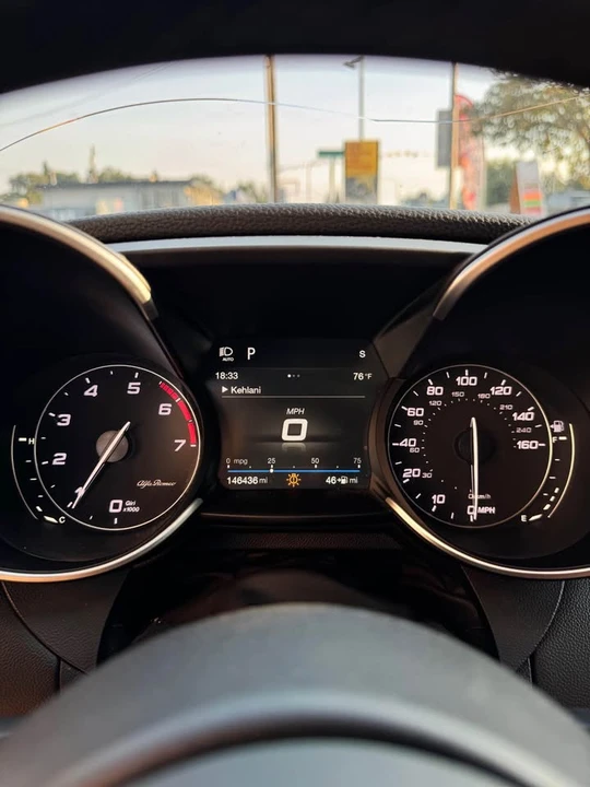 2018 Alfa Romeo Giulia - Image 12 of 20