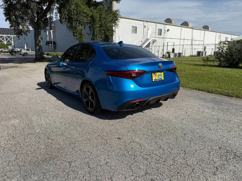 2018 Alfa Romeo Giulia - Image 6 of 15
