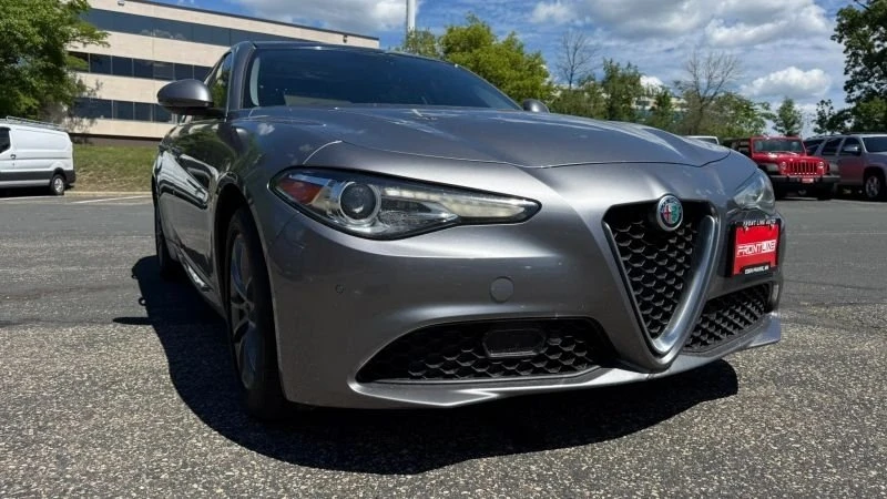 2018 Alfa Romeo Giulia - Image 9 of 20