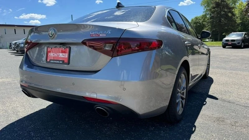 2018 Alfa Romeo Giulia - Image 5 of 20