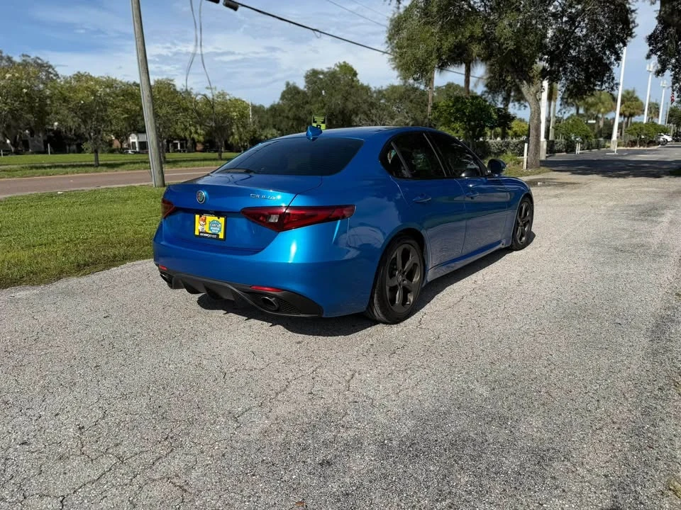 2018 Alfa Romeo Giulia - Image 7 of 15