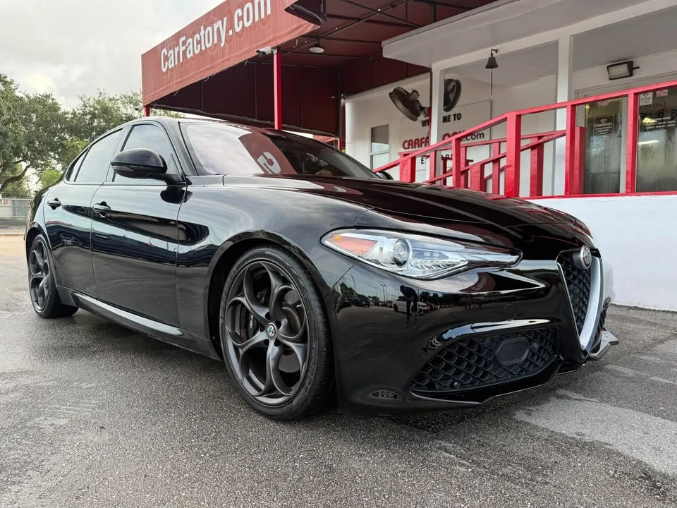 2018 Alfa Romeo Giulia - Image 2 of 10