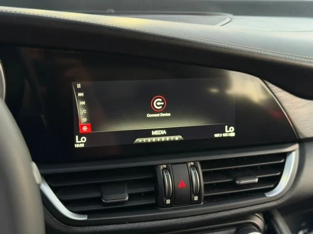2018 Alfa Romeo Giulia - Image 22 of 25