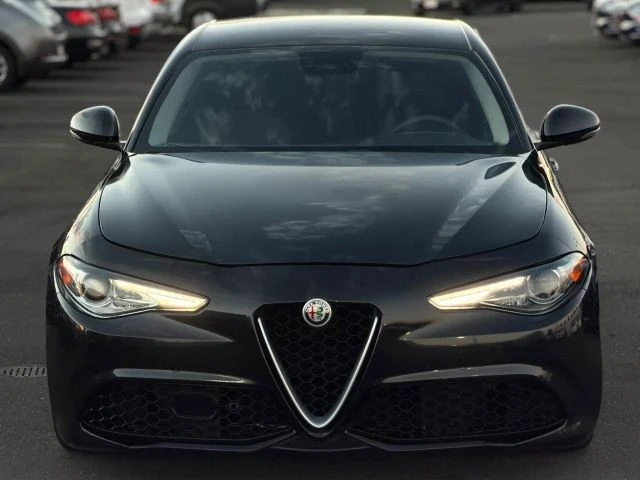 2018 Alfa Romeo Giulia - Image 5 of 25