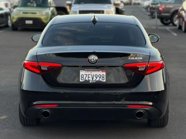 2018 Alfa Romeo Giulia - Image 8 of 21