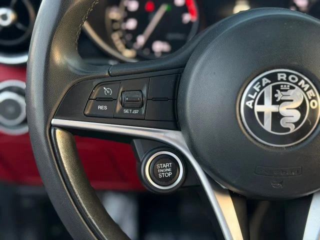 2018 Alfa Romeo Giulia - Image 19 of 21