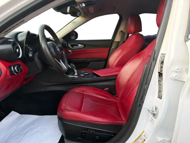 2018 Alfa Romeo Giulia - Image 9 of 21