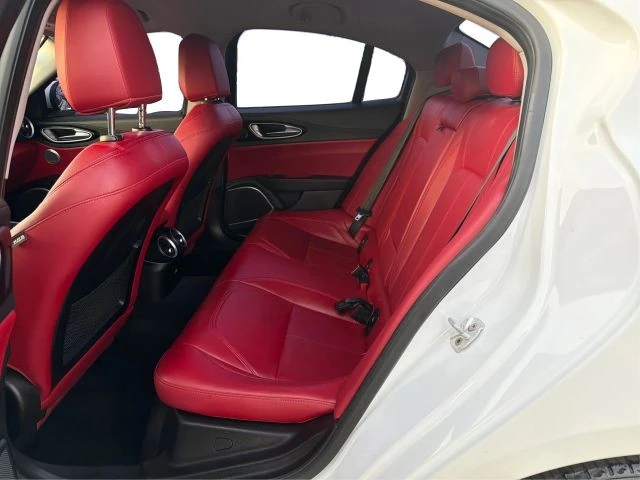 2018 Alfa Romeo Giulia - Image 10 of 21