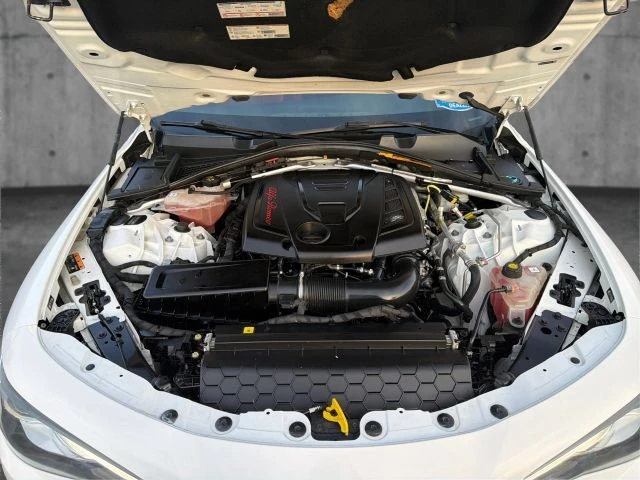 2018 Alfa Romeo Giulia - Image 11 of 21
