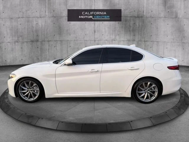 2018 Alfa Romeo Giulia - Image 8 of 21
