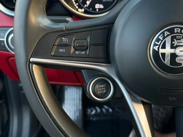 2018 Alfa Romeo Giulia - Image 18 of 24