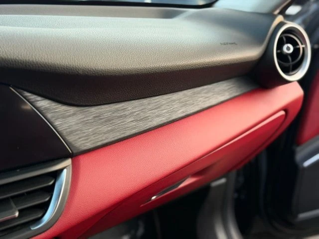 2018 Alfa Romeo Giulia - Image 23 of 24