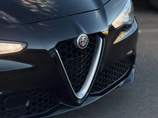 2018 Alfa Romeo Giulia - Image 4 of 24