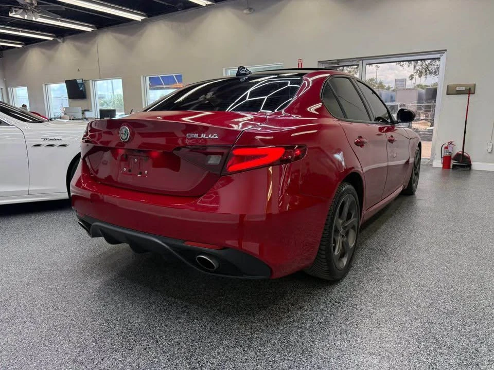 2018 Alfa Romeo Giulia - Image 5 of 10