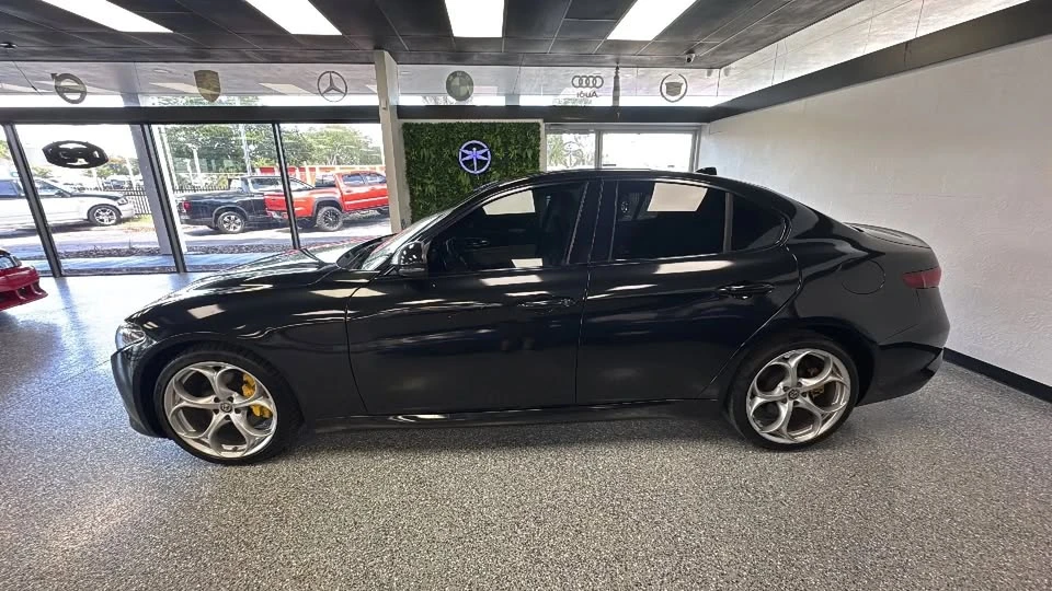 2018 Alfa Romeo Giulia - Image 2 of 20