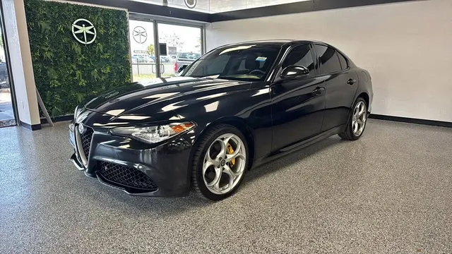 2018 Alfa Romeo Giulia Sport