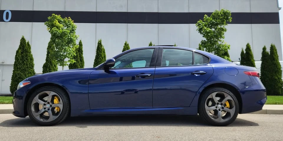 2018 Alfa Romeo Giulia - Image 2 of 18