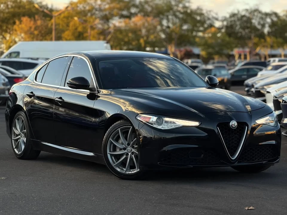 2018 Alfa Romeo Giulia - Image 3 of 20