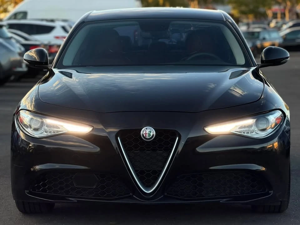 2018 Alfa Romeo Giulia - Image 5 of 20