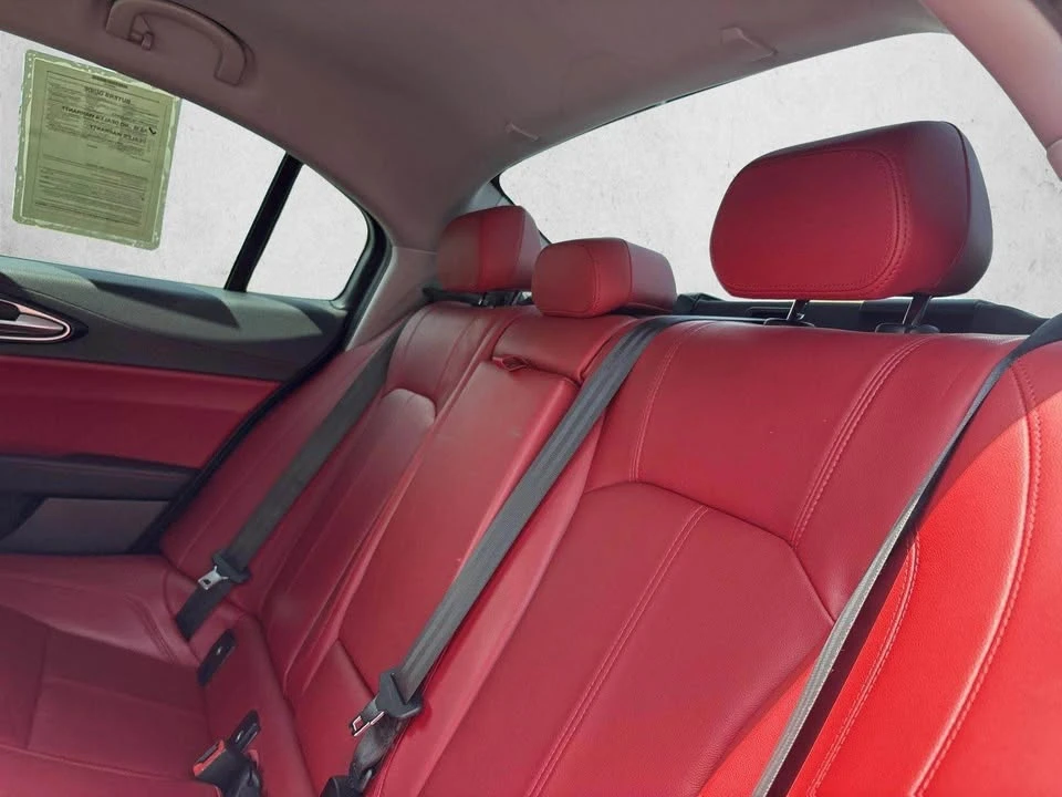 2018 Alfa Romeo Giulia - Image 12 of 16