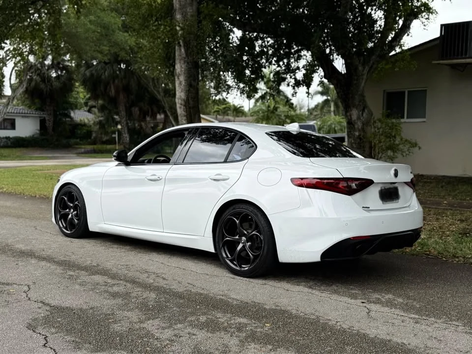 2018 Alfa Romeo Giulia - Image 7 of 19