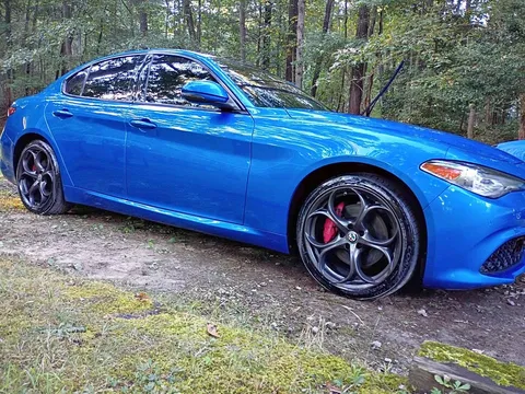 2018 Alfa Romeo Giulia Sport Sedan