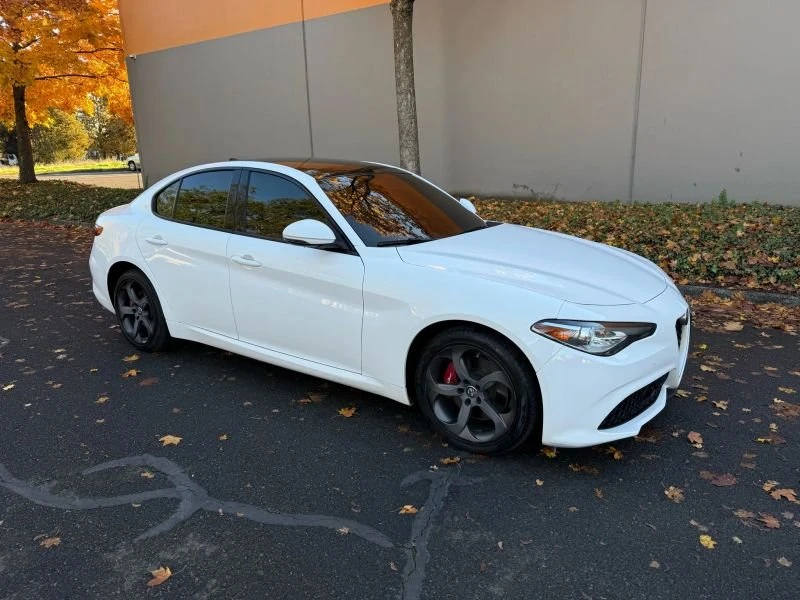 2018 Alfa Romeo Giulia - Image 2 of 20