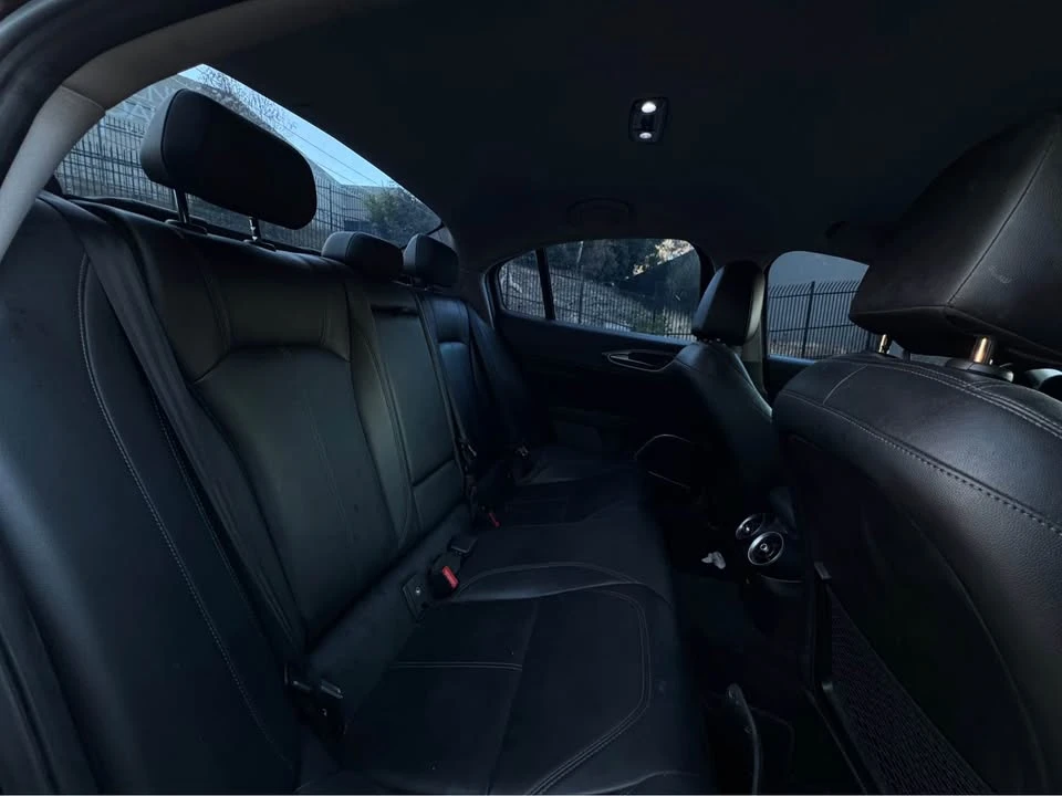 2018 Alfa Romeo Giulia - Image 11 of 15
