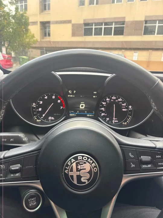 2018 Alfa Romeo Giulia - Image 5 of 7