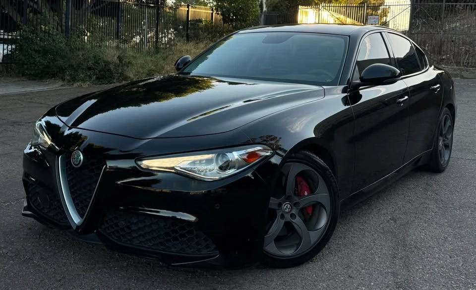 2018 Alfa Romeo Giulia - Image 2 of 15