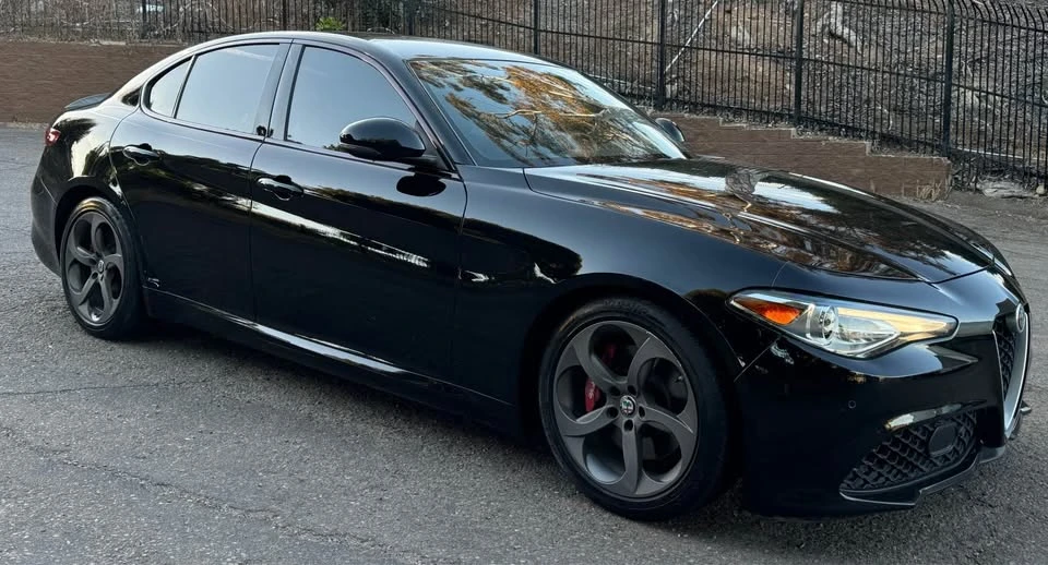 2018 Alfa Romeo Giulia - Image 4 of 15