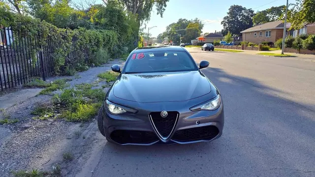 2018 Alfa Romeo Giulia Giulia