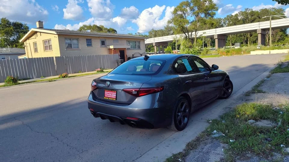 2018 Alfa Romeo Giulia - Image 6 of 20