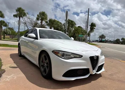 2018 Alfa Romeo Giulia Sport Sedan 4D