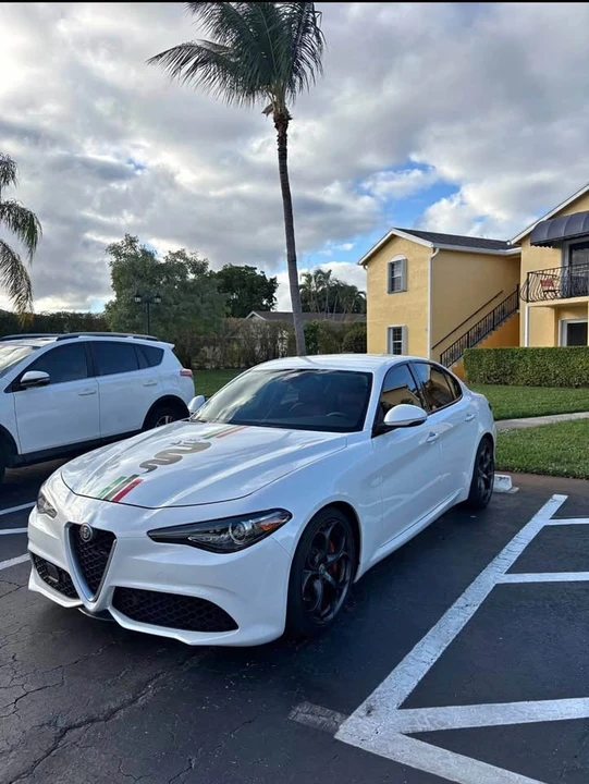 2018 Alfa Romeo Giulia - Image 2 of 6