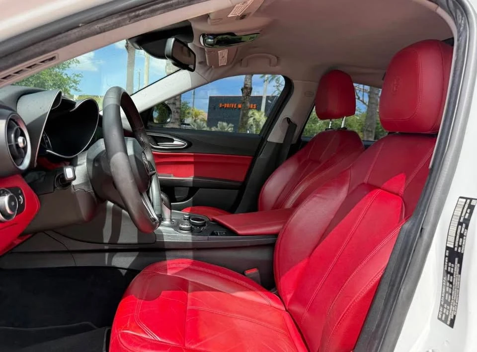 2018 Alfa Romeo Giulia - Image 6 of 9