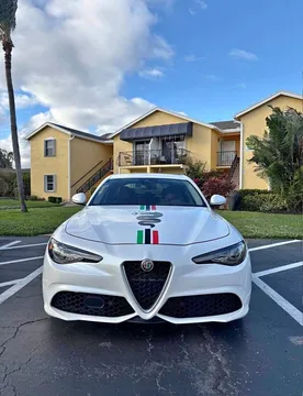 2018 Alfa Romeo Giulia Sport Sedan 4D