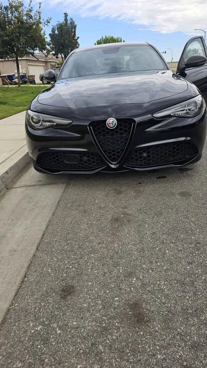 2018 Alfa Romeo Giulia - Image 2 of 12