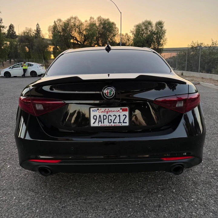 2018 Alfa Romeo Giulia - Image 7 of 15