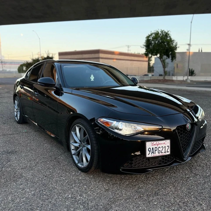 2018 Alfa Romeo Giulia - Image 3 of 15