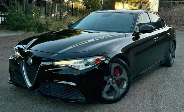 2018 Alfa Romeo Giulia Sport