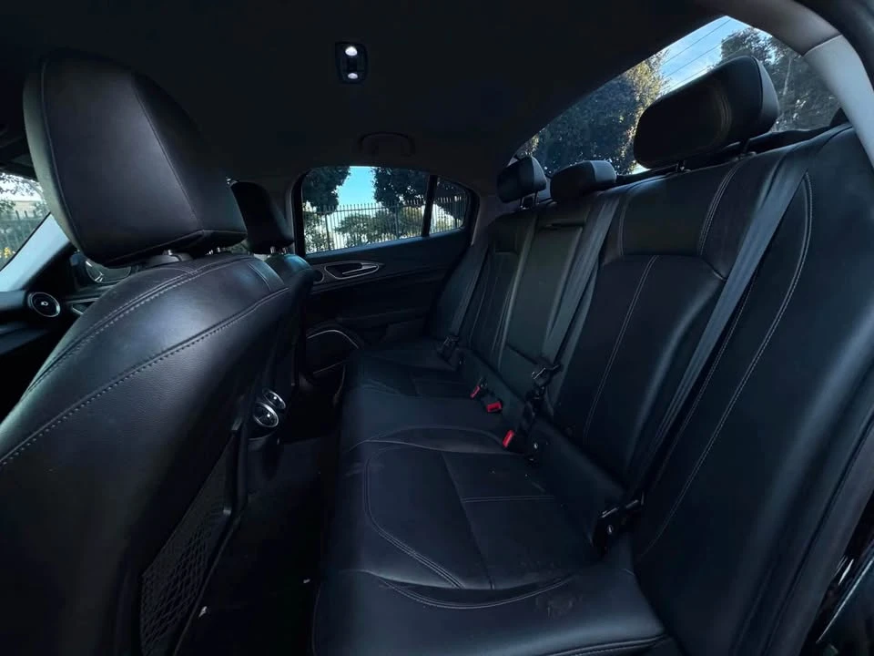 2018 Alfa Romeo Giulia - Image 12 of 14