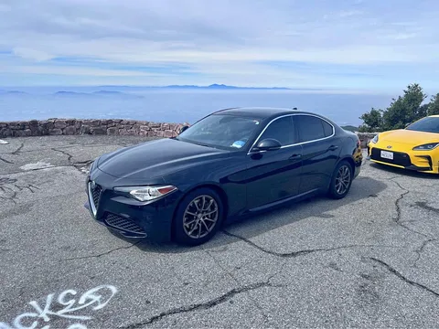 2018 Alfa Romeo Giulia Giulia