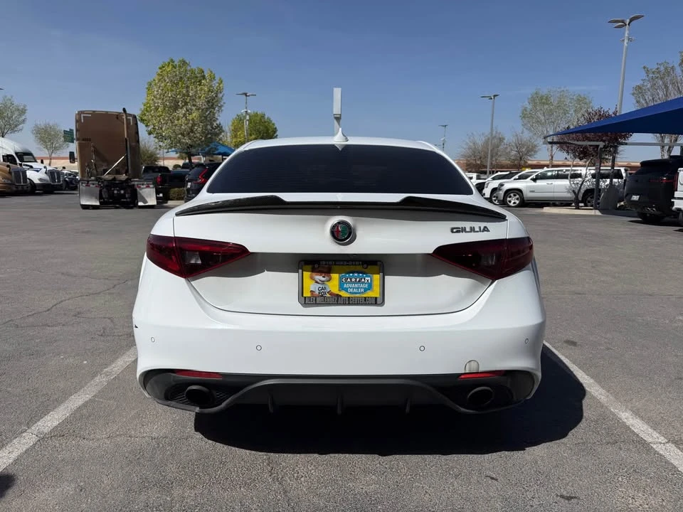 2018 Alfa Romeo Giulia - Image 7 of 14