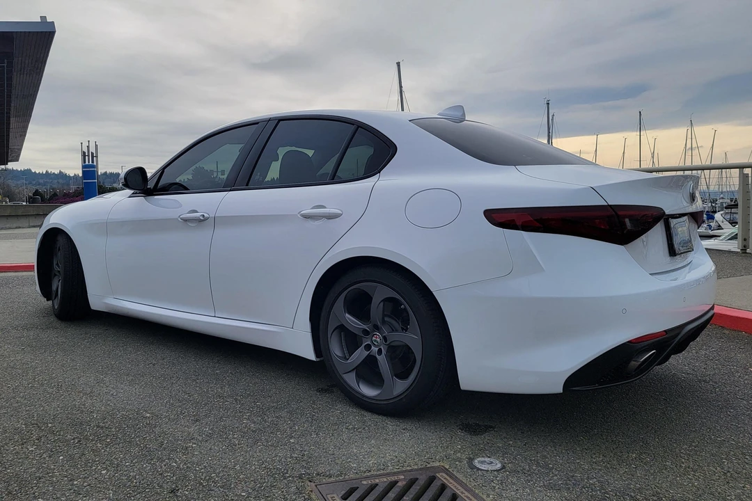 2018 Alfa Romeo Giulia - Image 4 of 31